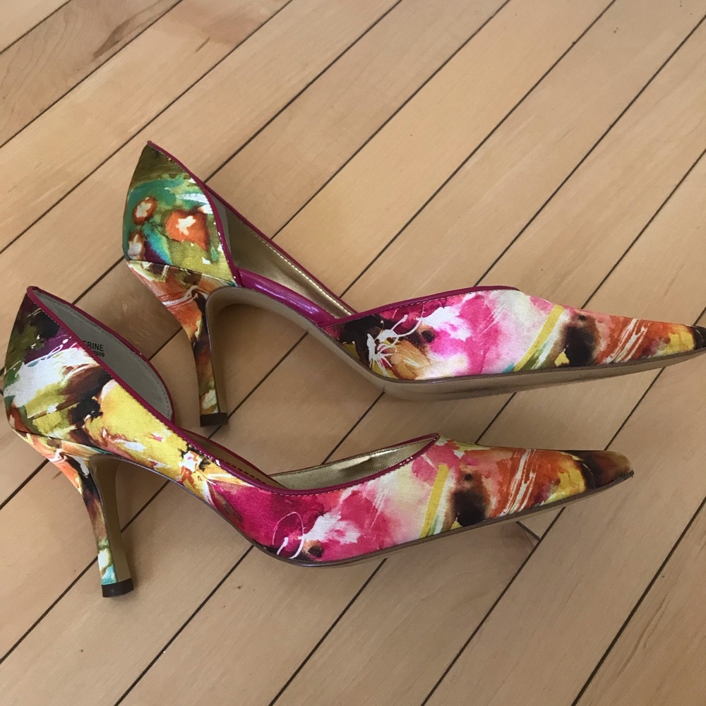 Ann Klein high heels in very good condition.